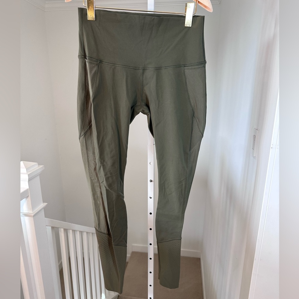 Lululemon Athletica Sage Olive Green Leggings with Mesh Accent Size 10